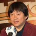 中国演员倪妮、宋威龙，模特贺聪，还有爱德华·诺顿、黛米·摩尔、“小辣椒”格温妮丝·帕特洛、埃利奥特 《张公案》曝剧照 井柏然听宋威龙跑调时表情逗趣 2020-12-16 12月16日，《张公案》首发剧照，正式官宣井柏然饰演兰珏，宋威龙饰演张屏。